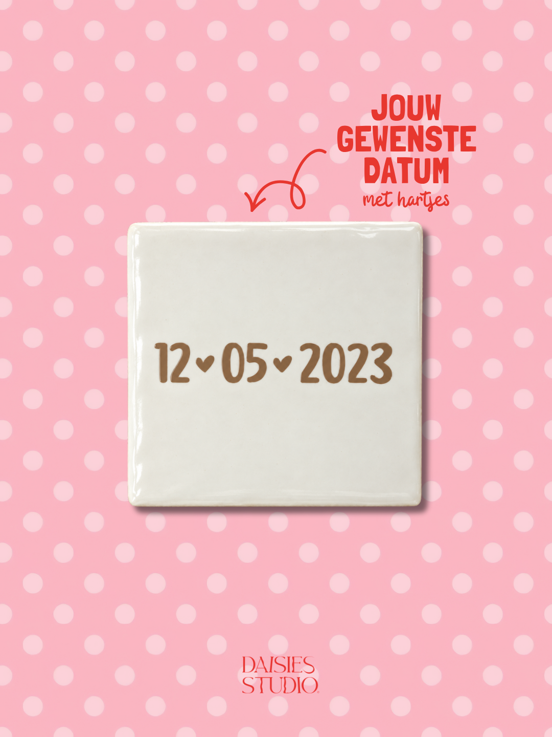 Carreau personnalisé avec cœurs et date